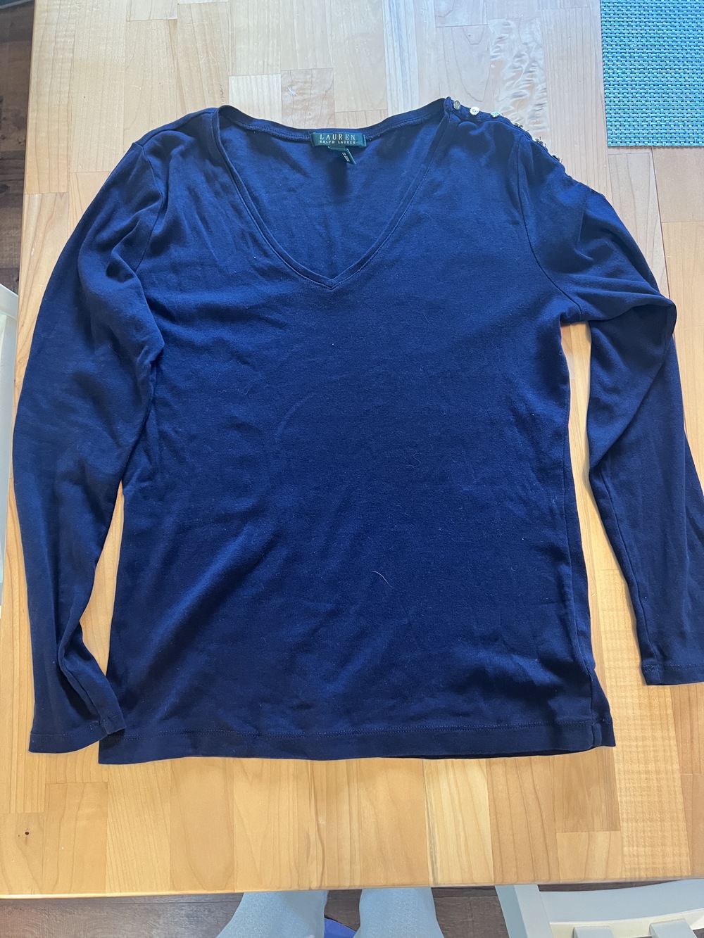 Ralph Lauren Women's Navy Blue V-Neck Long Sleeve Top Size M Button Shoulder